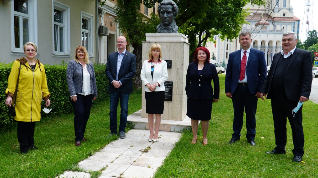 Educație prin realitate virtuală în două școli din Satu Mare