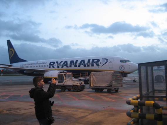 Și la Vlad îi plac avioanele…