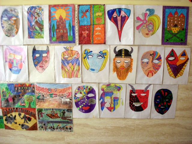 Expozitia masti,blazoane,scene medievale